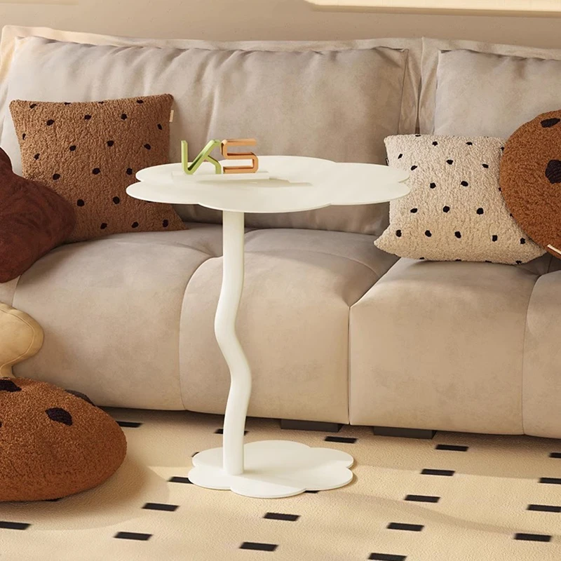 מתכת מעצב שולחן צד מגש נורדי איטלקי עגול שולחן קפה מינימליסטי קומה Tavolino דה Salotto קישוט אביזרים2